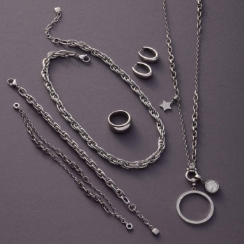 Halskette SINA – Bold Elegance neu definiert