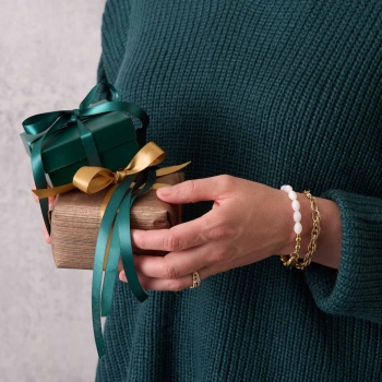 Armband SINA Gold – Kraftvolles Statement für Dein Handgelenk