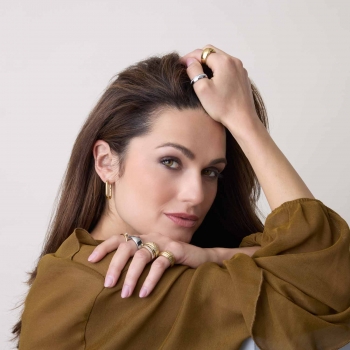 Ring GEORGETTE – Statement in warmem Goldglanz