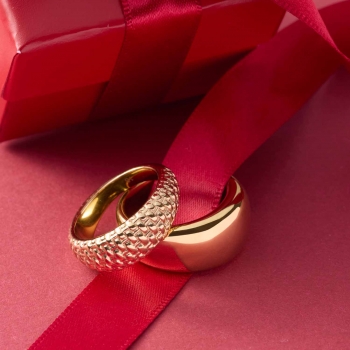 Ring GEORGETTE – Statement in warmem Goldglanz