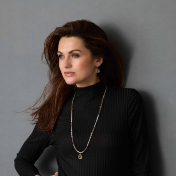 Ceolen JUVINGA White Gold – Dreiecks-Glanz mit femininer Leichtigkeit