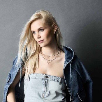 Leonardo Halskette LISETTE – Zarte Blüten-Optik mit funkelnden Zirkonia