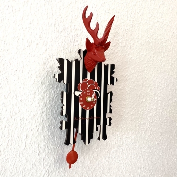 Moderne kleine Quarz-Kuckuckuhr Hirschkopf rot / Bollenhut