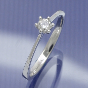 Solitaire Ring mit 0,15 ct