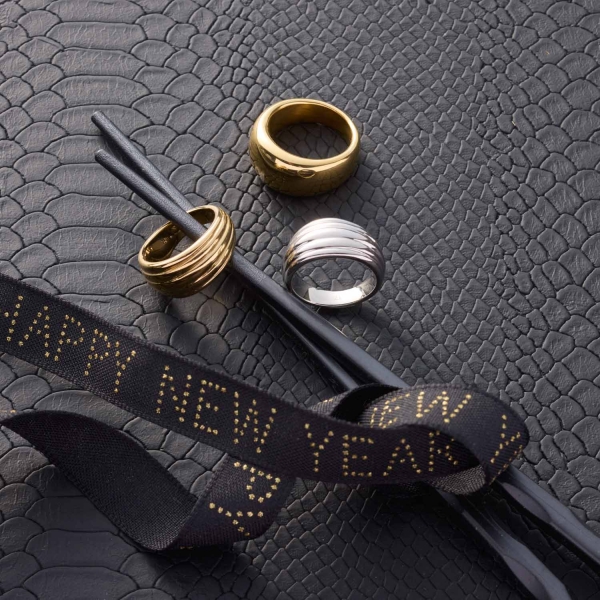 Ring GEORGETTE – Statement in warmem Goldglanz