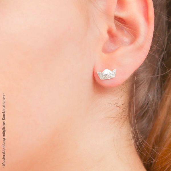 Funkelnde Loveboat Ohrstecker aus Silber mit Zirkoniapavée - Symbol der Reise und des Glanzes