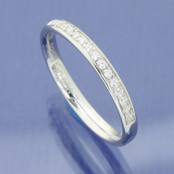 Platin Memoire Ring mit 15 Brillanten